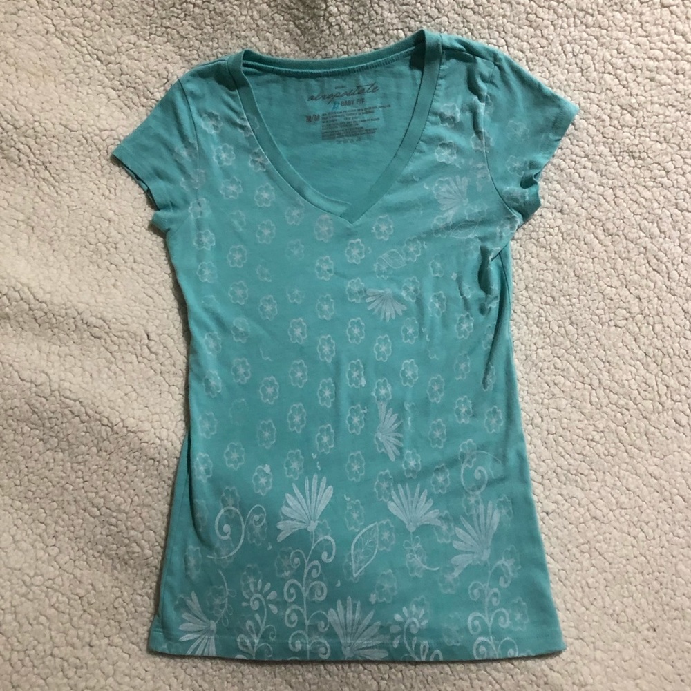 ⭐️4/$20⭐️ Aeropostale v-neck shirt